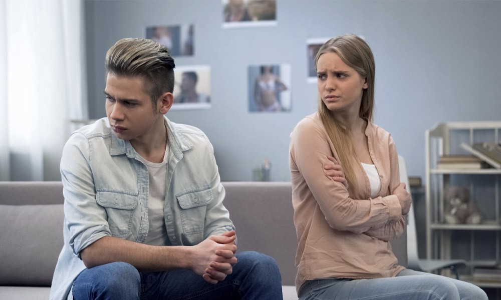 Girlfriend Posts Revealing Pictures on Instagram: How to Talk with Your Partner-1