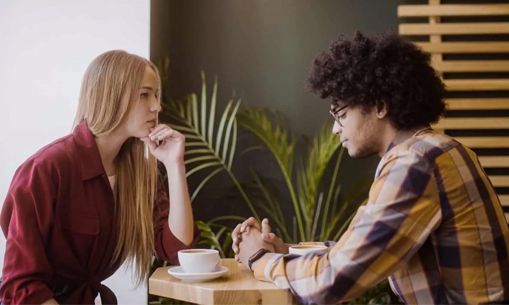 Girlfriend Posts Revealing Pictures on Instagram: How to Talk with Your Partner-2